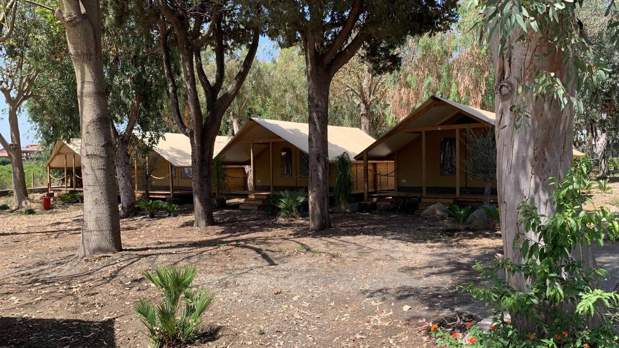 Il Pampaleone Glamping And Resort Acireale Exterior foto